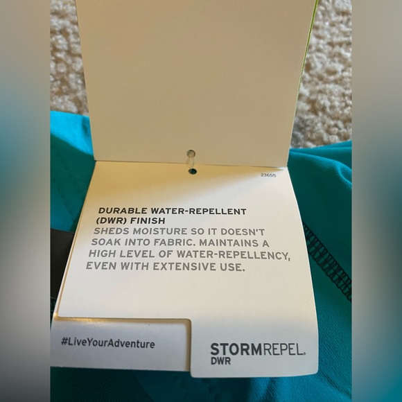 NWT Eddie Bauer Stratify Jacket - Small, fits like Medium - New with Tags - Picture 6 of 9